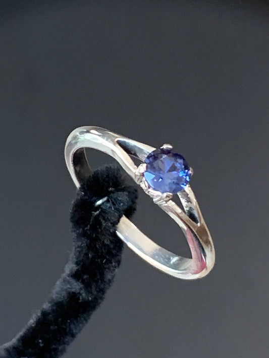 Split Shank Sapphire Ring